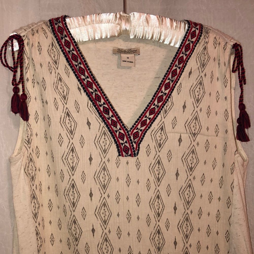 Lucky Brand M Embroidered VNeck Sleeveless Knit Top with Tassel Details - Picture 3 of 11